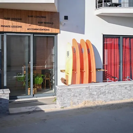Bed & Breakfast Ferrel Surf House Baleal
