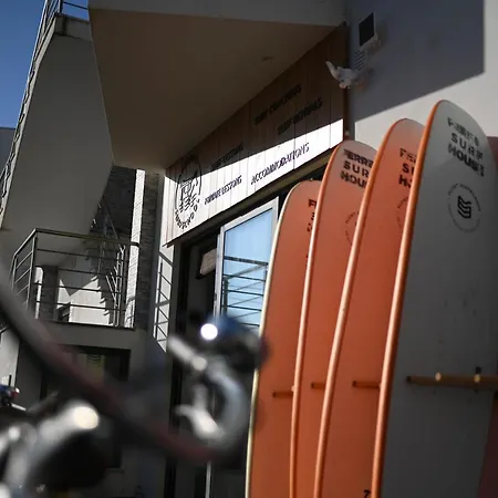 Ferrel Surf House *